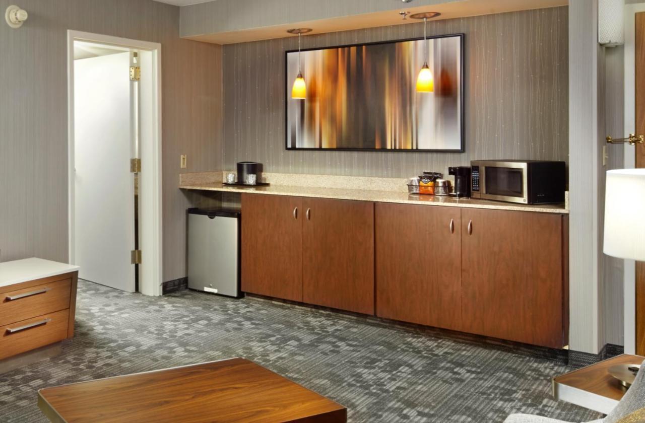 Courtyard By Marriott State College Hotel Exterior photo