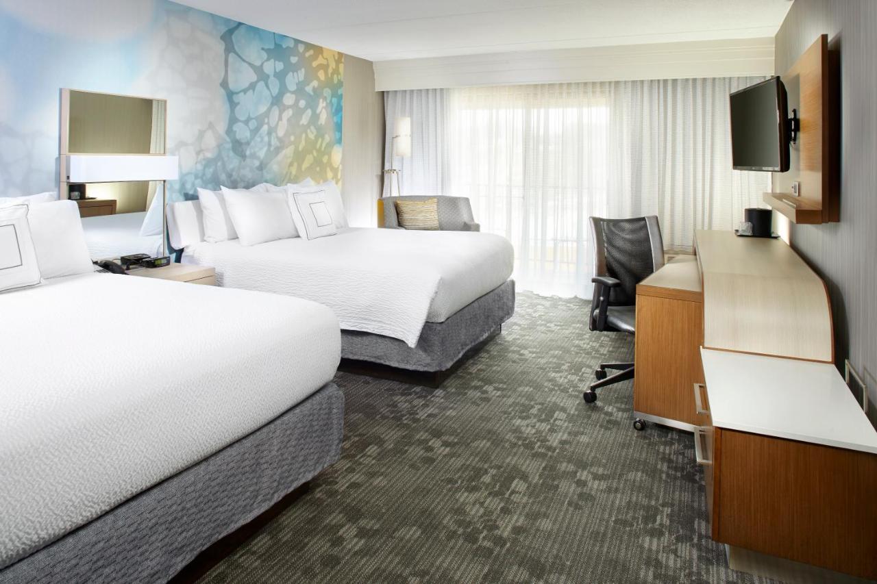 Courtyard By Marriott State College Hotel Exterior photo