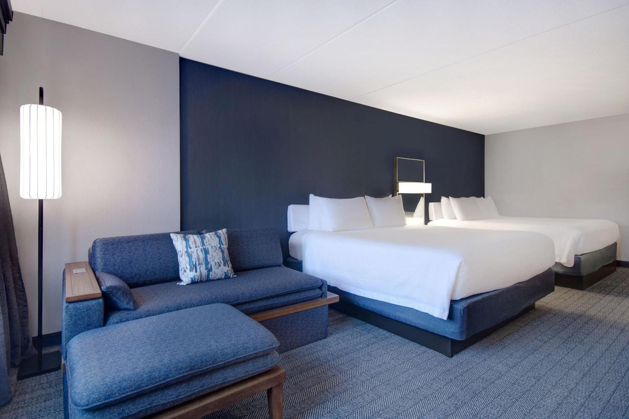 Courtyard By Marriott State College Hotel Exterior photo