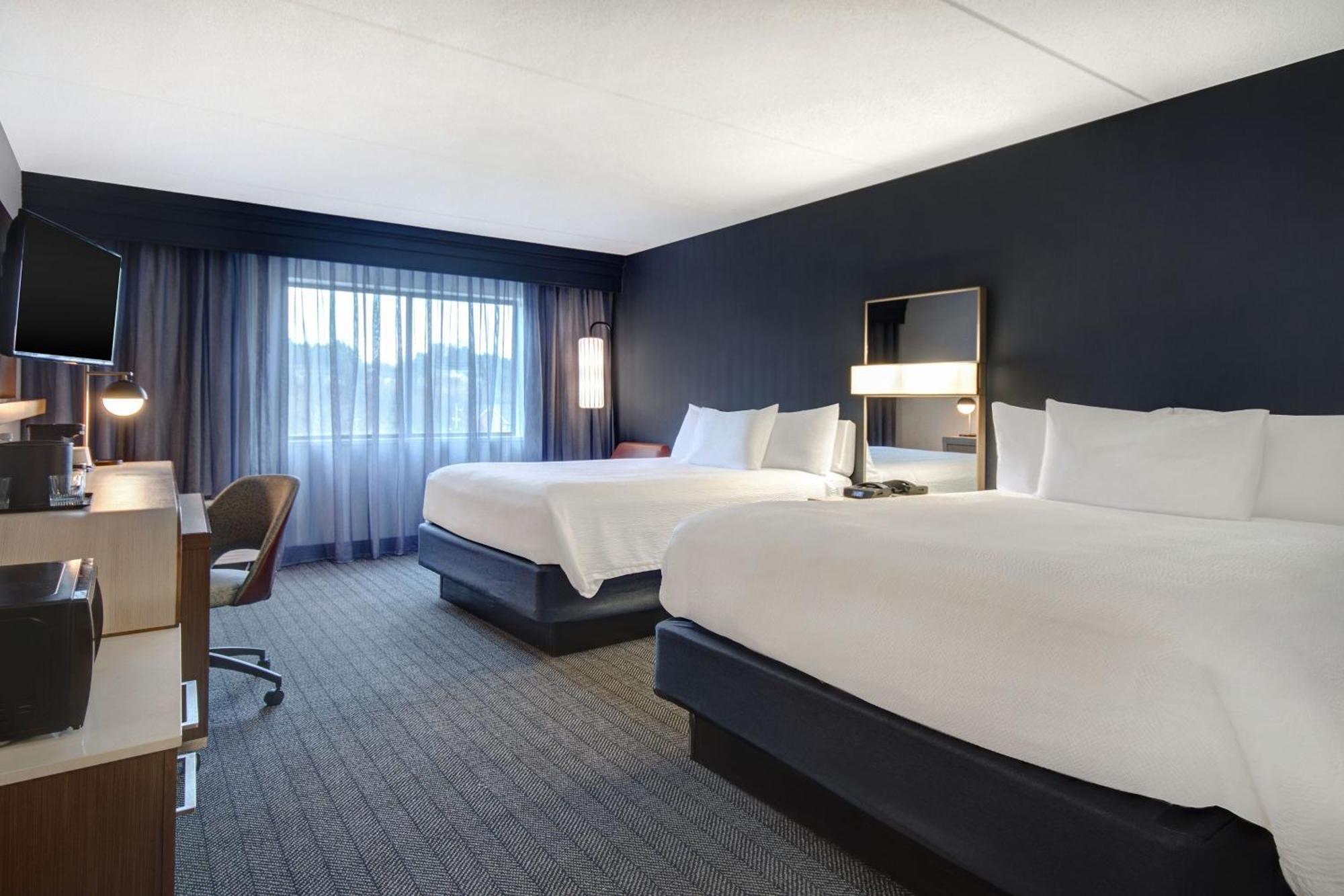 Courtyard By Marriott State College Hotel Exterior photo